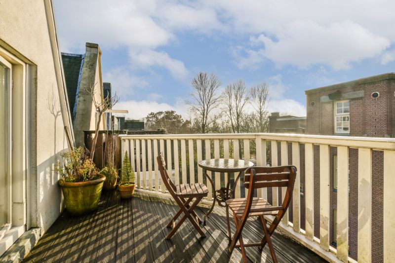 Balcony Railing Repair Costs — Cost of Balcony Railing Repair